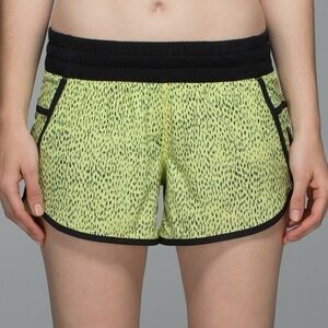 Lululemon Tracker Shorts 4”